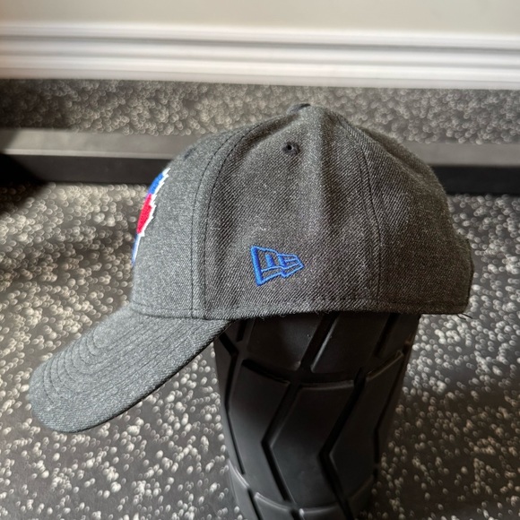 Blue Jays Velcroback Baseball Cap - Picture 2 of 4